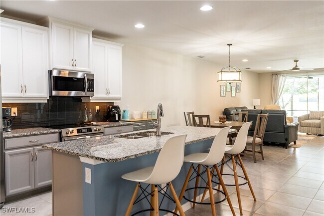 Building Photo - 14888 Edgewater Cir