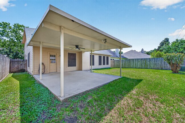 Building Photo - 1522 Brook Grove Dr