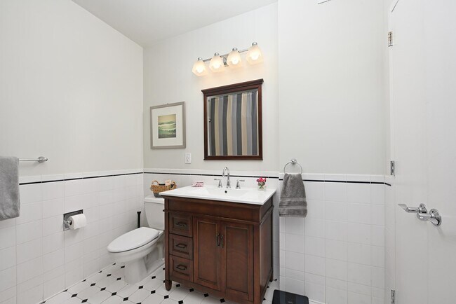 Building Photo - 1500 Washington St