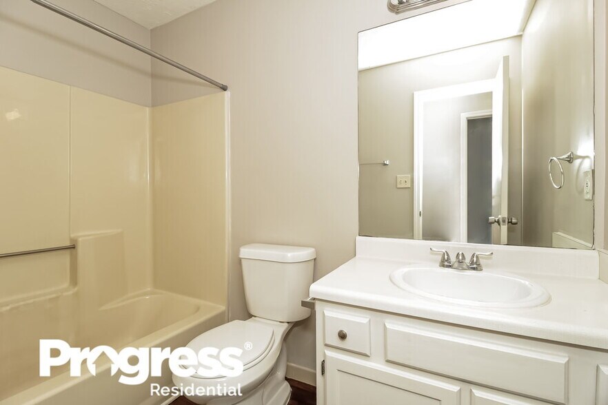 Building Photo - 187 Davis Mill Dr