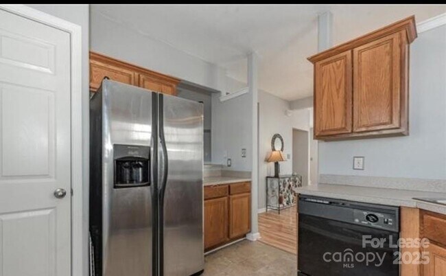 Building Photo - 14722 Lions Pride Ct