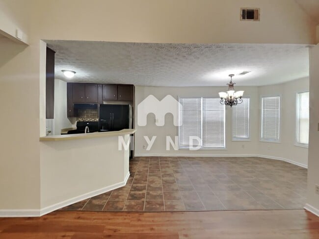 Building Photo - 10574 Starling Trl