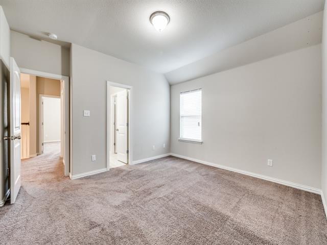 Building Photo - 5512 Somerville Dr