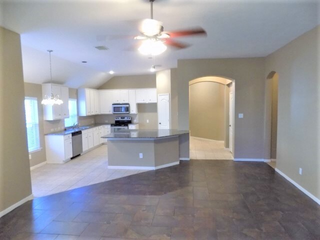 Building Photo - 14111 Austin Hollow Ct