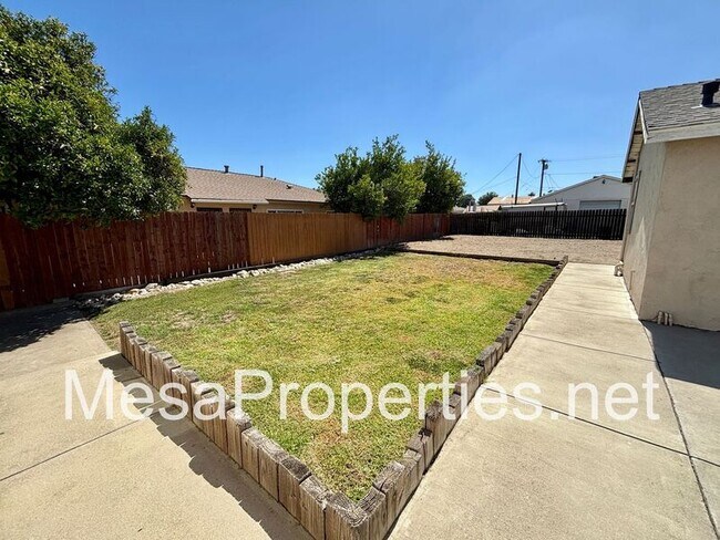 Building Photo - 123 N 12th Ave