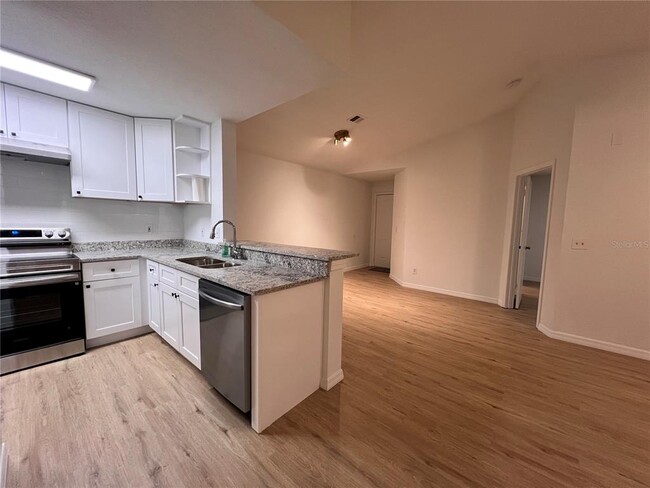 Building Photo - 7511 Seurat St