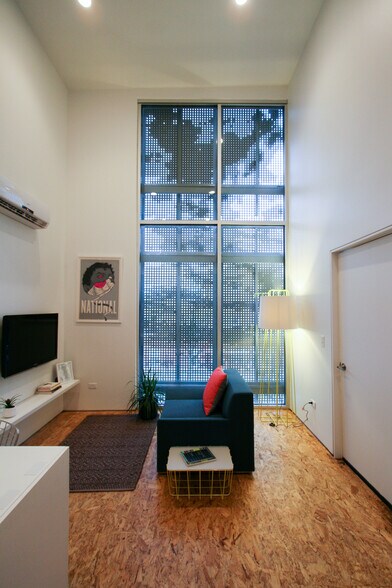 Building Photo - 3544 W Palmer St