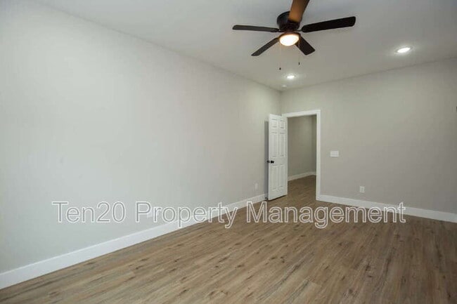 Building Photo - 7 Lemon Wy