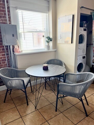 Building Photo - 2411 E 29th Ave