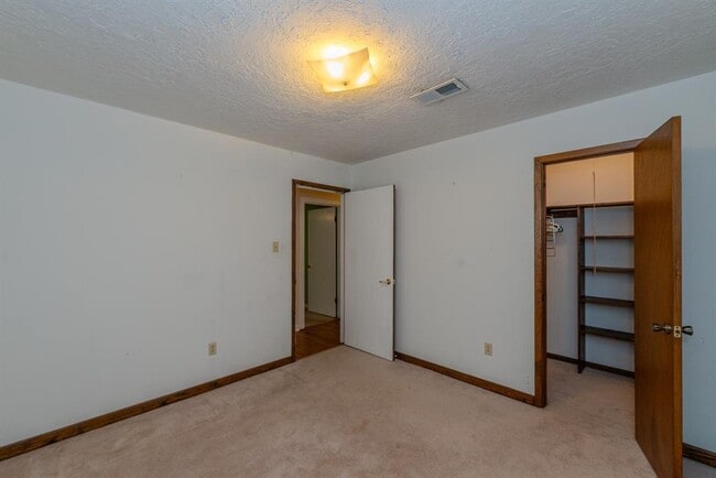 Building Photo - 475 Marceline Blvd