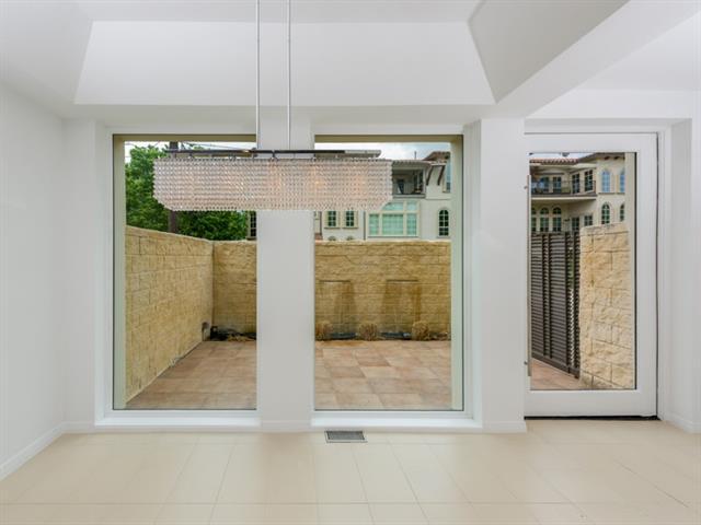 Building Photo - 3408 Armstrong Ave