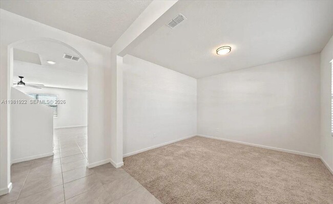 Building Photo - 870 Remington Green Dr SE