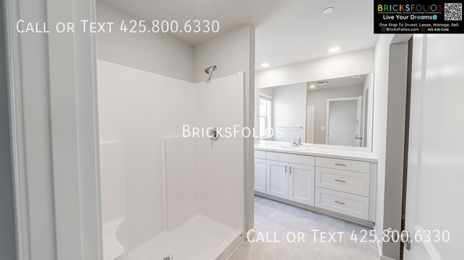 Building Photo - 4245 Pronghorn Pl