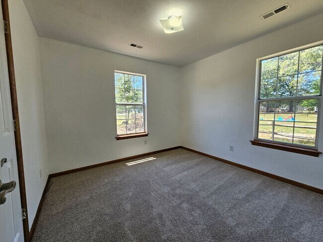Building Photo - 2164 Shipyard Rd