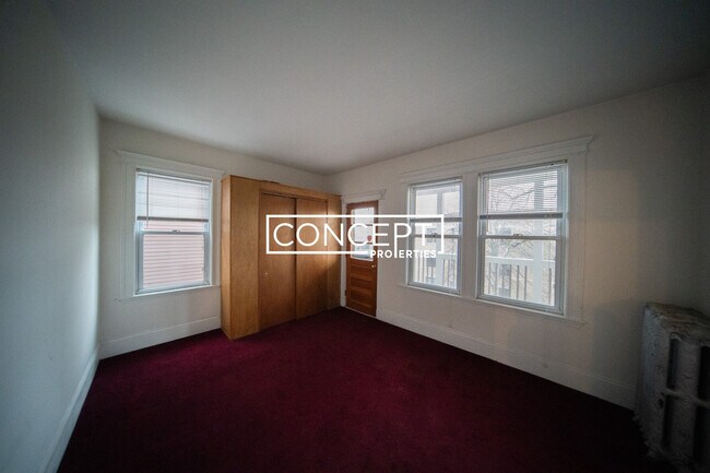 Building Photo - 92 Browne St