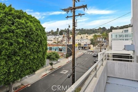 Building Photo - 1014 Larrabee St