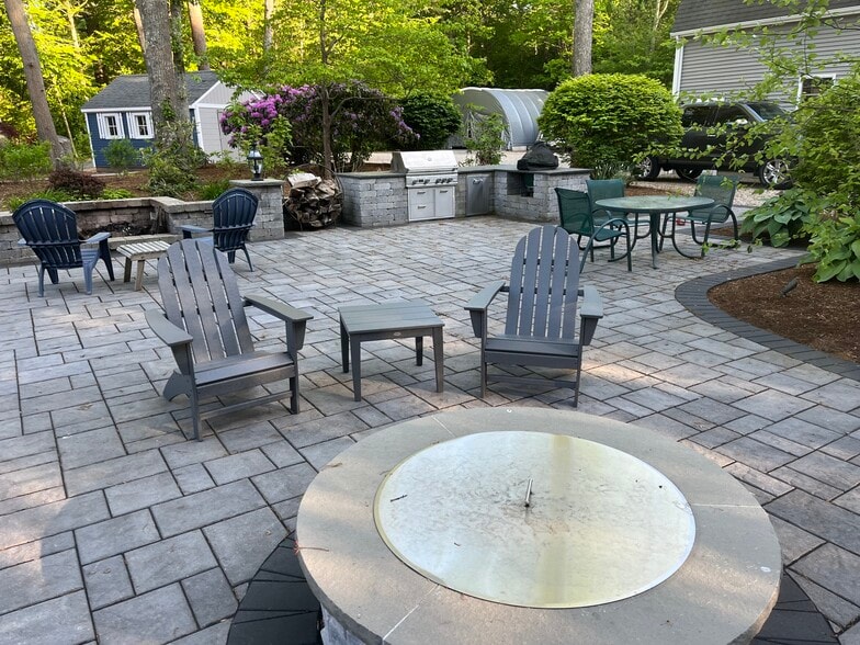 Building Photo - 16 Pelham St