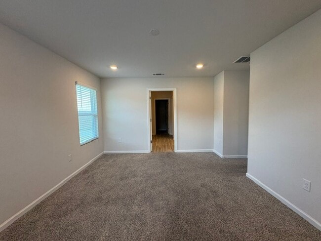 Building Photo - 2637 Saltgrass Wy