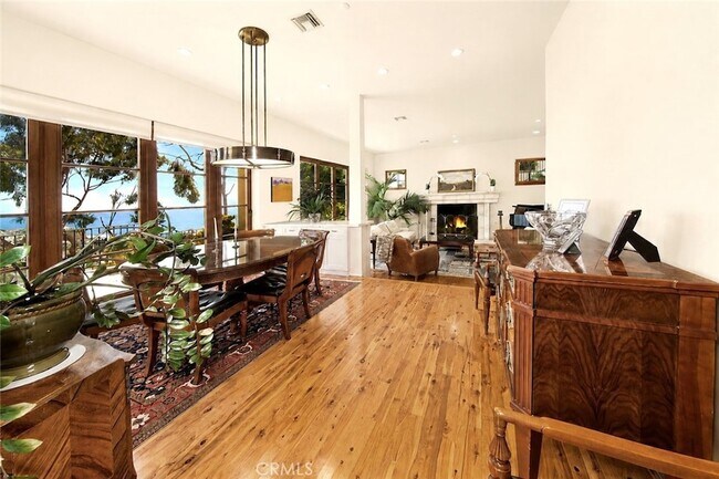 Building Photo - 1131 Emerald Bay