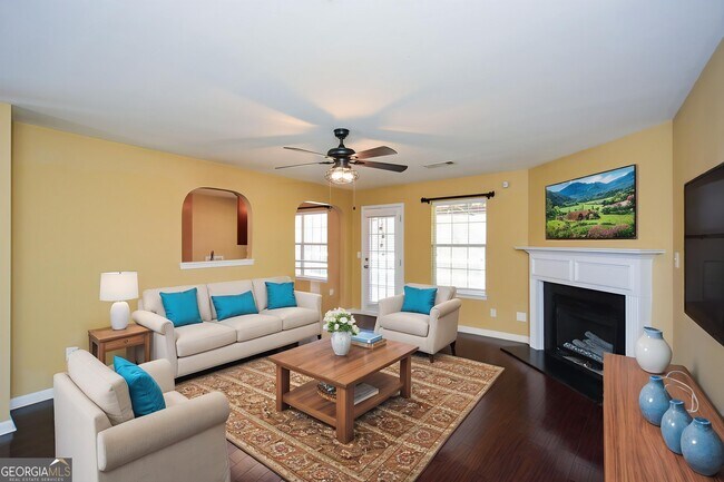 Building Photo - 137 Baywood Crossing