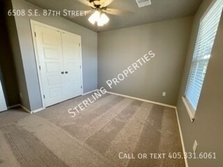 Building Photo - 6508 SE 87th St