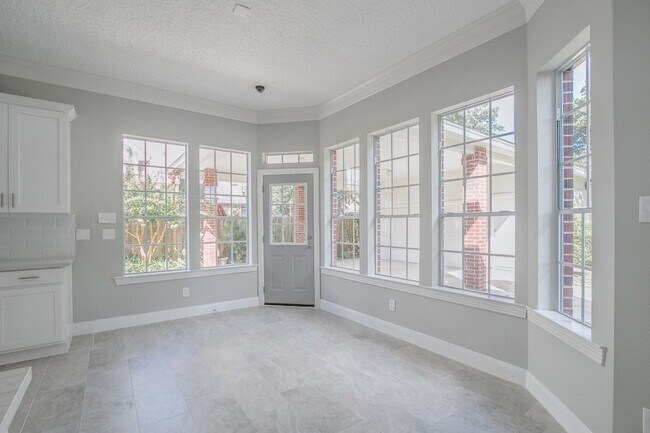 Building Photo - 6302 Laver Love Dr