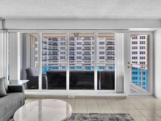 Building Photo - 3430 Galt Ocean Dr