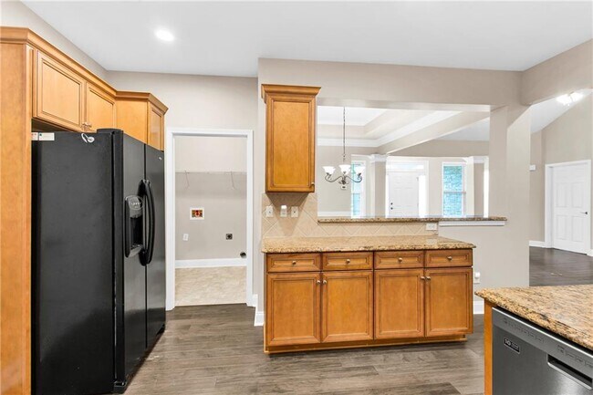 Building Photo - 5358 Manor View Dr NW