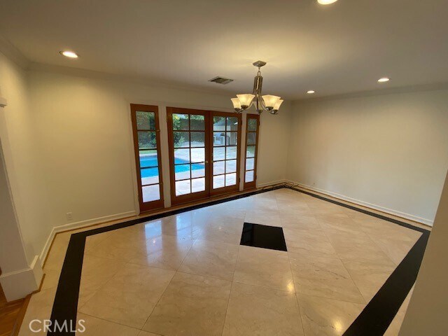 Building Photo - 4629 Forman Ave