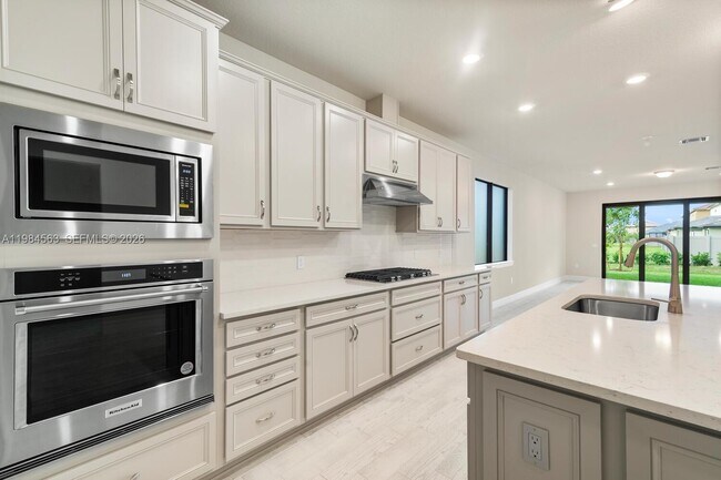 Building Photo - 8185 Tailshot Ct