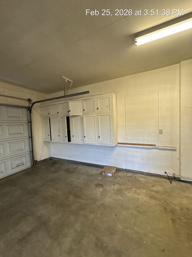 Building Photo - South West Visalia Coming Soon!