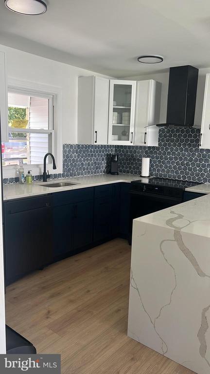 Building Photo - 29 Hinsdale Ln