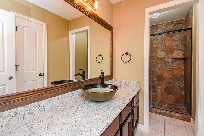 Building Photo - 12402 Amado Dr