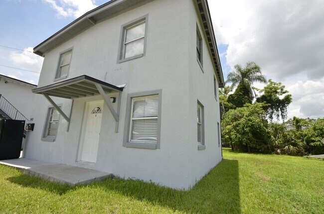 Building Photo - 740 W Robinson St