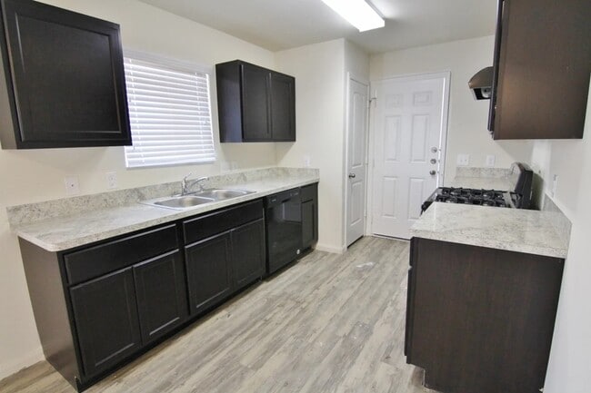 Building Photo - 3839 Cary Creek Dr