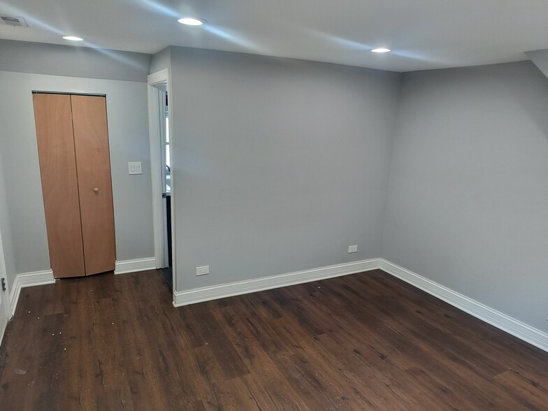 Bedroom entrance - 1626 S Washtenaw Ave