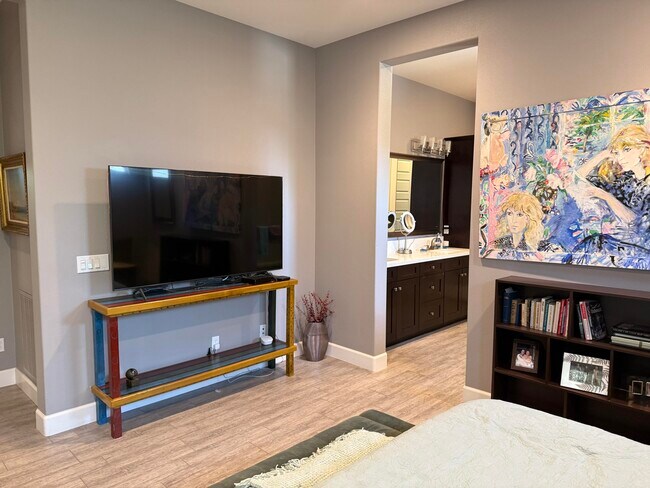 Building Photo - 51049 Doubletree Ct
