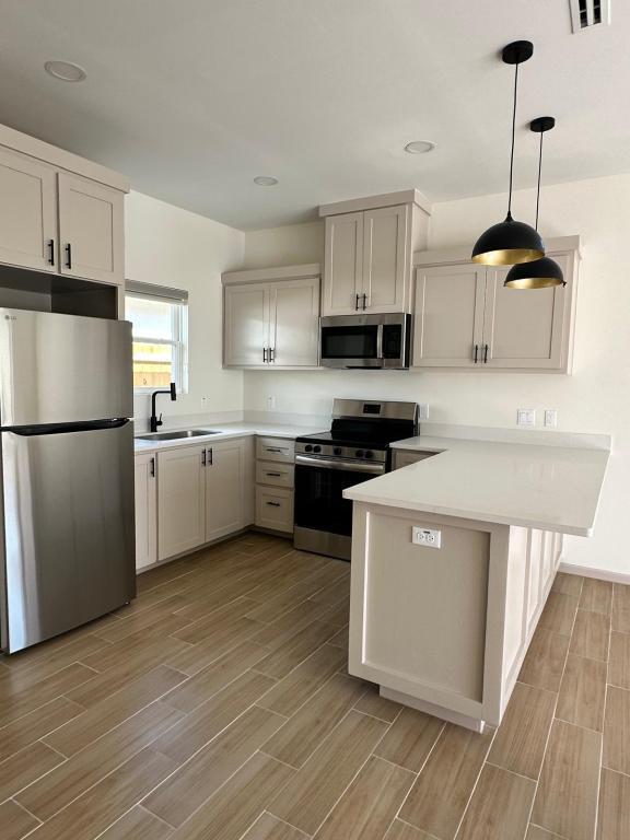 Building Photo - 2100 E San Andrea St