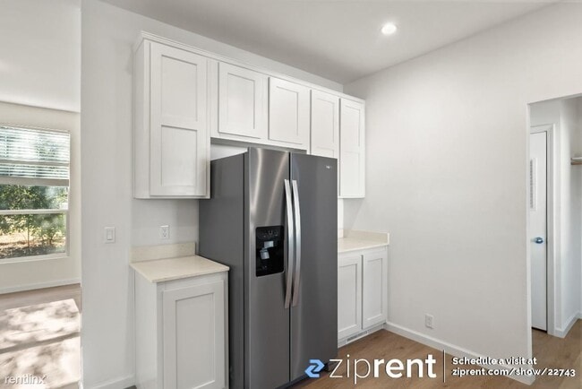 Building Photo - 3 br, 2 bath House - 1133 Lovell Ave, Camp...