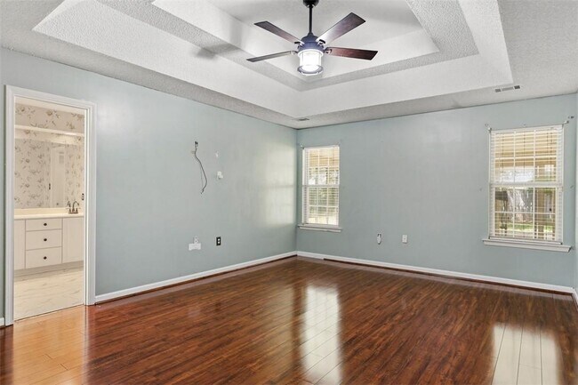 Building Photo - 14 Sandy Pond Ct