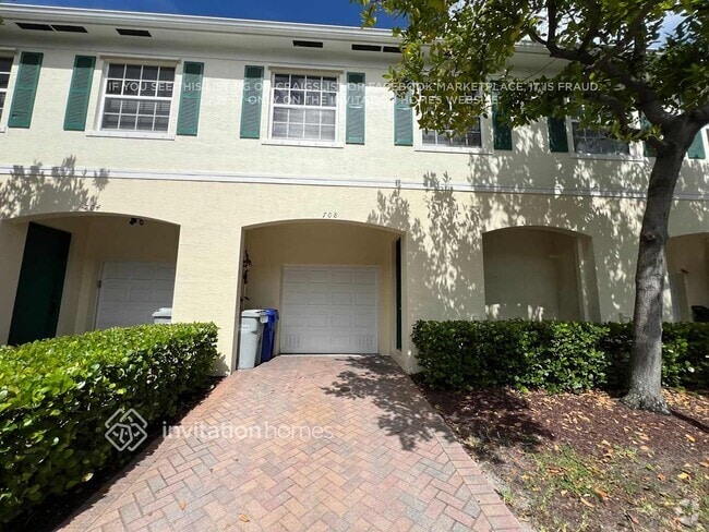 Building Photo - 708 SW 1st Ln