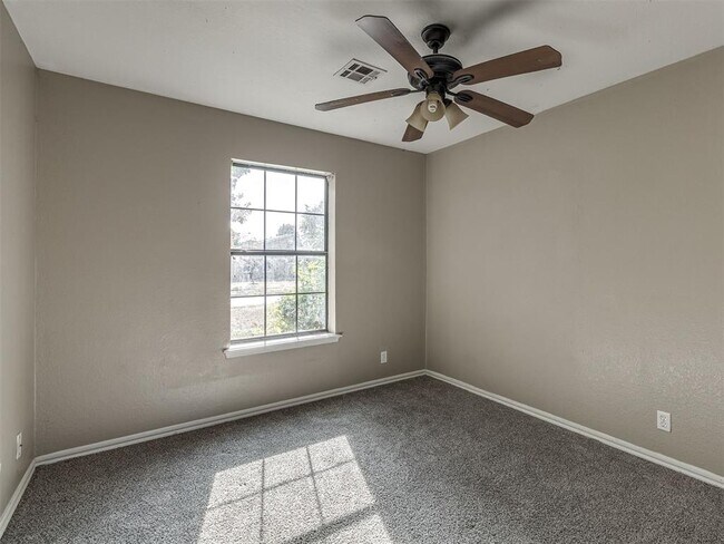 Building Photo - 2131 Jazzman Dr