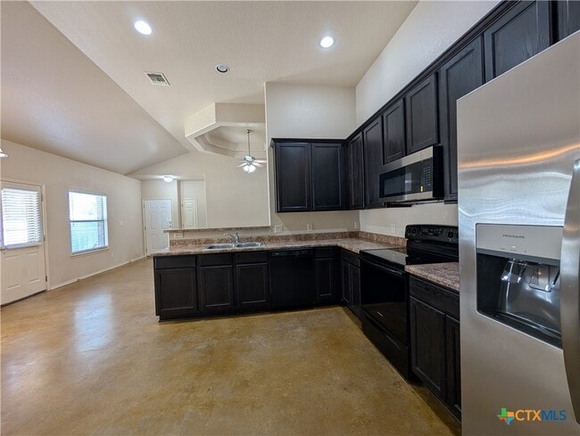 Building Photo - 208 Anne Louise Dr