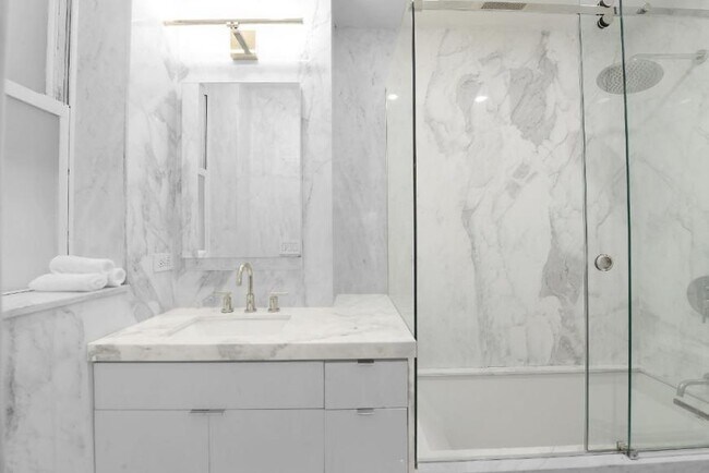 Building Photo - 1 bedroom in NEW YORK NY 10019
