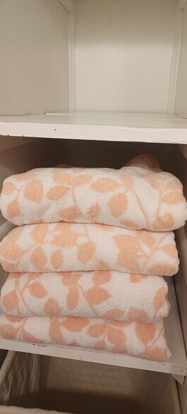 Plenty of Fluffy cotton towels proveded - 705 Elsom St