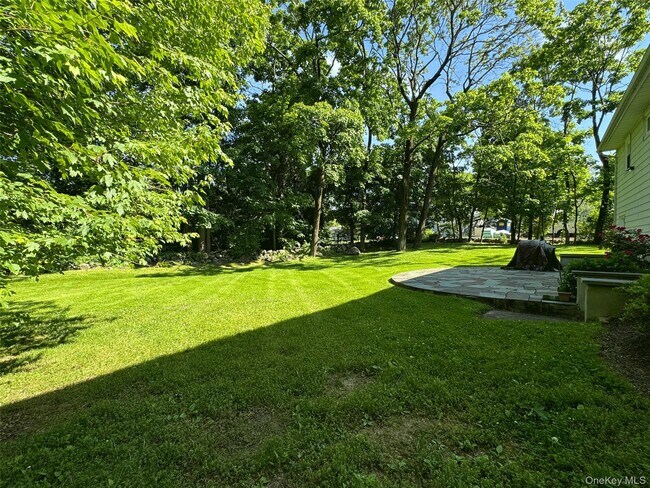 Building Photo - 3 Stonewall Ln