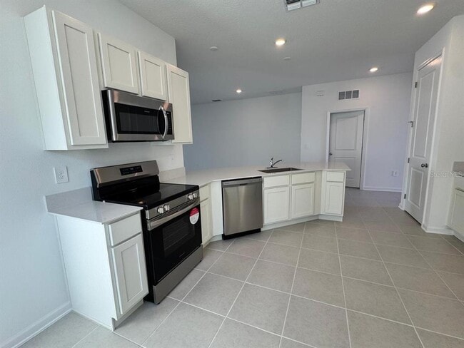 Building Photo - 5201 Green Belt Dr