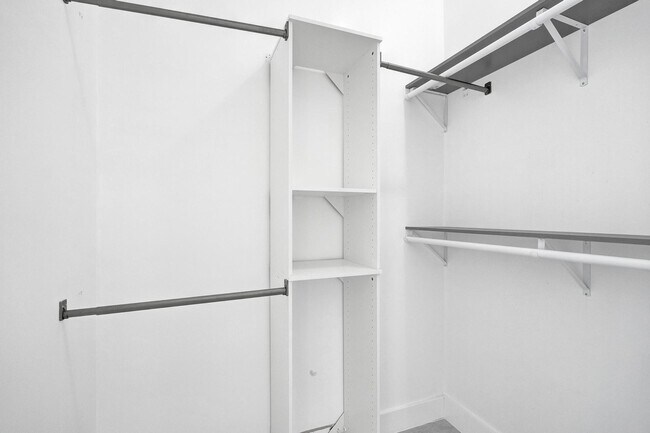 Building Photo - 1215 W Las Olas Blvd
