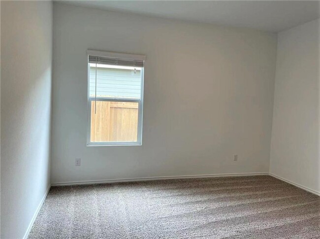 Building Photo - 209 Prairie Dog Town Dr