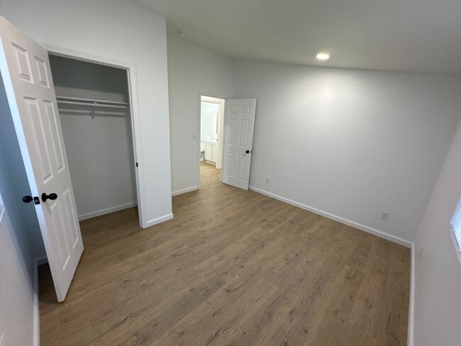 Building Photo - Newly Remodeled House in Paducah